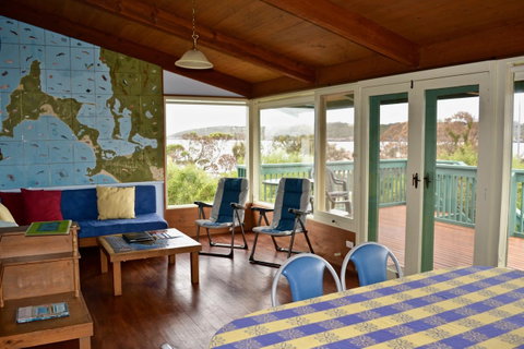 Dolphinview - Accommodation QLD 2