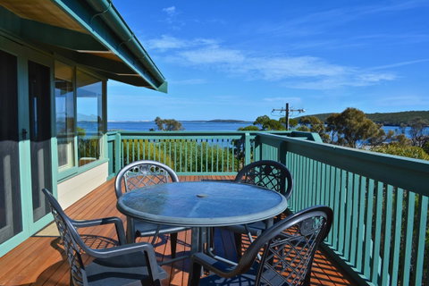 Dolphinview - Accommodation QLD 0