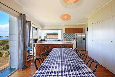 Culburra Beachhouse - Accommodation QLD 18