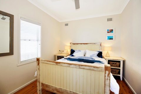 Culburra Beachhouse - Accommodation QLD 5