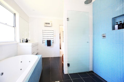 Culburra Beachhouse - Accommodation QLD 22