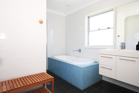 Culburra Beachhouse - Accommodation QLD 23