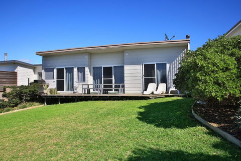 Culburra Beachhouse - Accommodation QLD 9