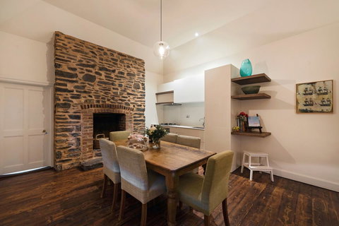 Jacobs Estate Cottage - Accommodation QLD 5