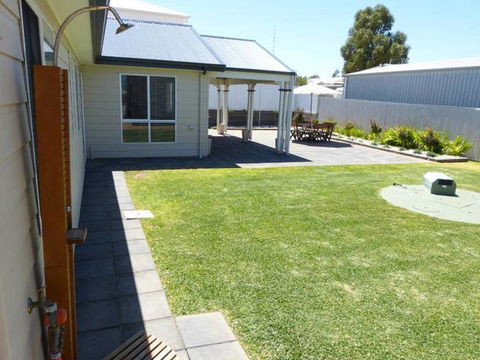 Moontana - Accommodation QLD 16