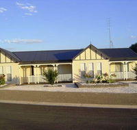 Moontana - Accommodation QLD