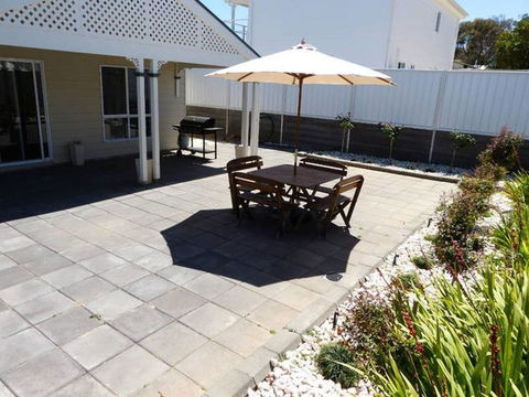 Moontana - Accommodation QLD 14
