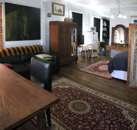Wallace Lodge - Accommodation QLD