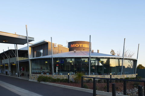 Station Motel - Accommodation QLD 2
