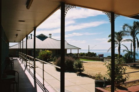 Kangaroo Island Seaview Motel - Accommodation QLD 11