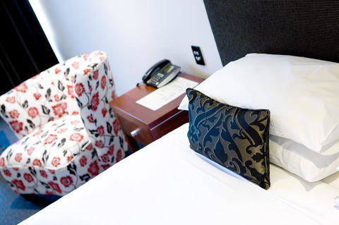 The Commodore - Accommodation QLD 34