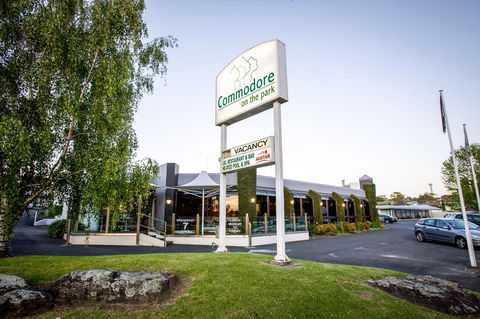 The Commodore - Accommodation QLD 0