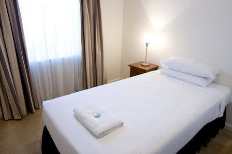 The Commodore - Accommodation QLD 23