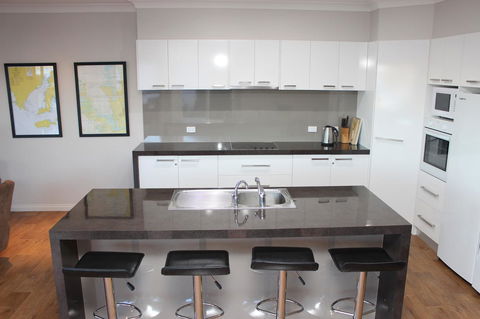 Waterfront On Osprey - Accommodation QLD 6