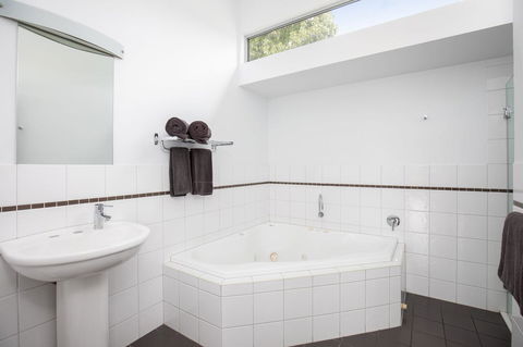 Blue Lake Holiday Park - Accommodation QLD 42