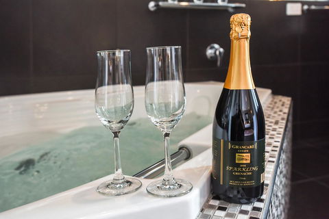 Esplanade Escape - Accommodation QLD 6