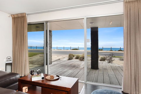 Esplanade Escape - Accommodation QLD 29