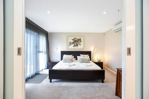 Esplanade Escape - Accommodation QLD 35