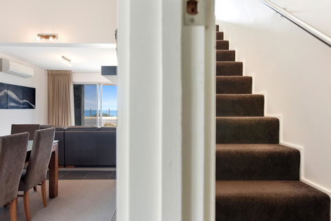 Esplanade Escape - Accommodation QLD 19