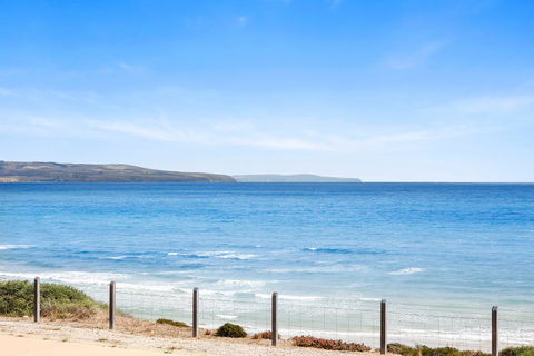 Esplanade Escape - Accommodation QLD 3