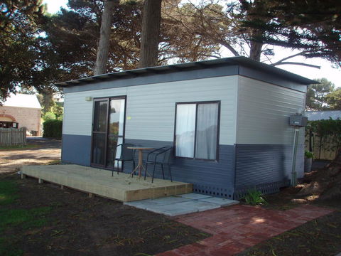 Lakeside Tourist Park - Accommodation QLD 10