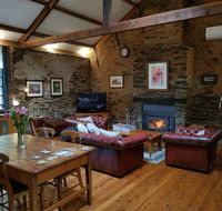William Hunt's Retreat - Cypress Studio - Accommodation QLD
