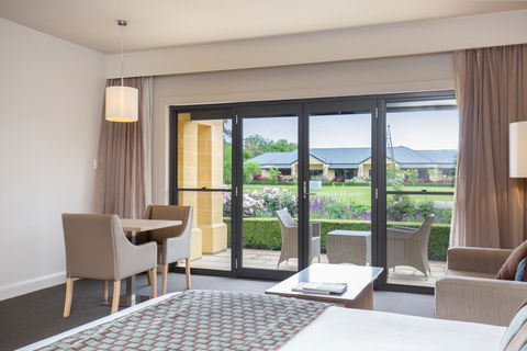 The Barn Accommodation - Accommodation QLD 24
