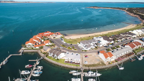 Mariners Cay Apartment - Accommodation QLD 0