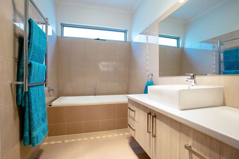 Seasalt - Accommodation QLD 12