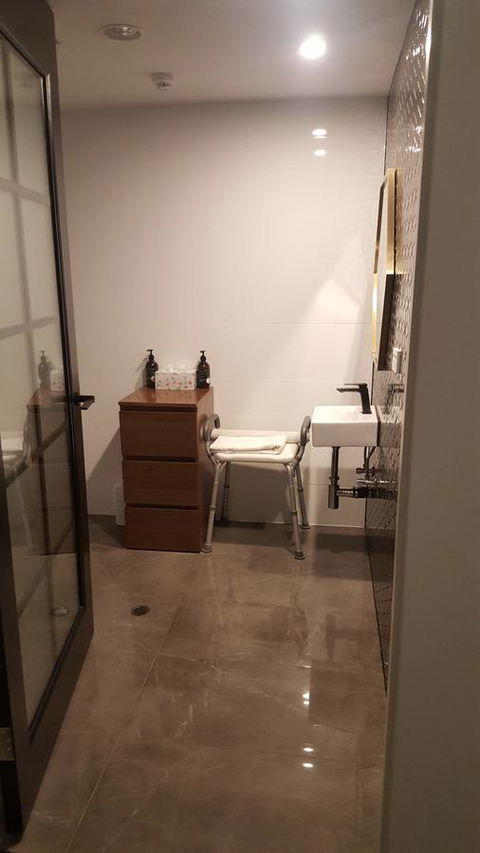 Ellen Hotel - Accommodation QLD 2