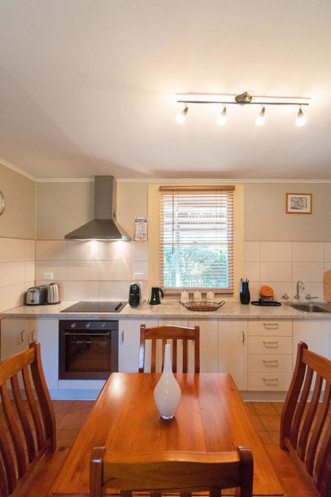 Ruby\'s Cottage - Accommodation QLD 5