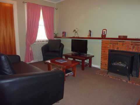 Ruby\'s Cottage - Accommodation QLD 3