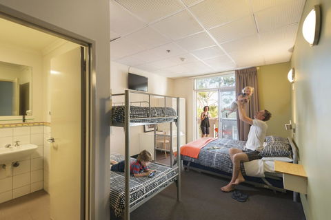 YHA Adelaide Central - Accommodation QLD 37