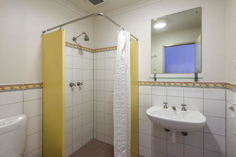 YHA Adelaide Central - Accommodation QLD 40