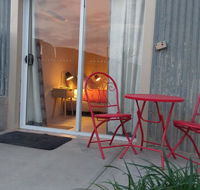 Desert Gum Retreat Gough St - Accommodation QLD