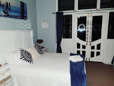 Court House - Studio - Accommodation QLD 4