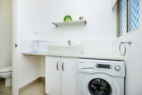 Blue Zone - Aldinga Beach - Accommodation QLD 7