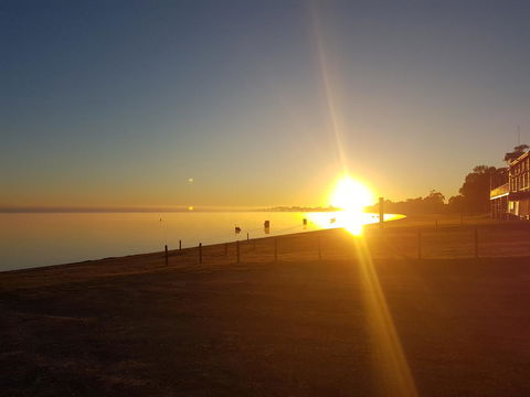 Barmera Lake Resort Motel - Accommodation QLD 5