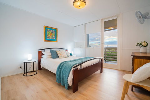 Aldinga Beach Break - C21 SouthCoast Holidays - Accommodation QLD 1