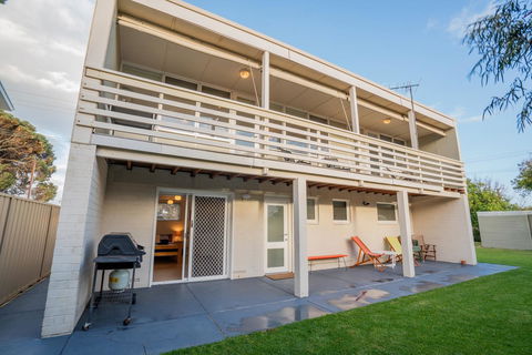 Aldinga Beach Break - C21 SouthCoast Holidays - Accommodation QLD 13