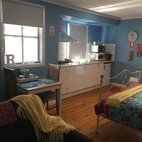 KI Dragonfly Guesthouse - Accommodation QLD 11