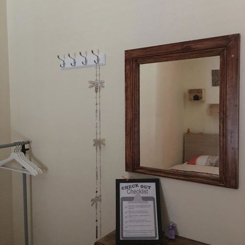 KI Dragonfly Guesthouse - Accommodation QLD 16