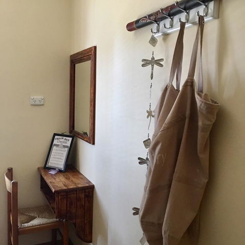 KI Dragonfly Guesthouse - Accommodation QLD 24