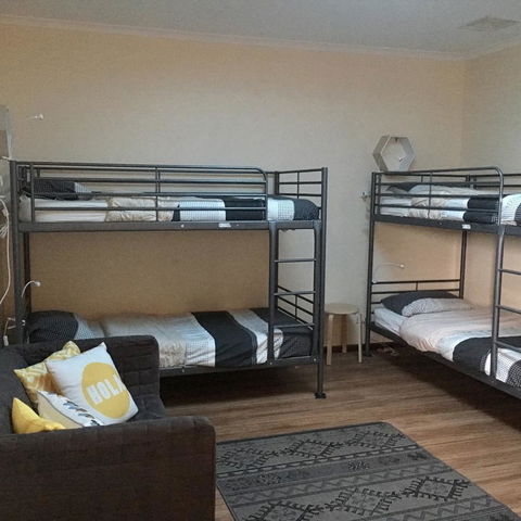 KI Dragonfly Guesthouse - Accommodation QLD 28