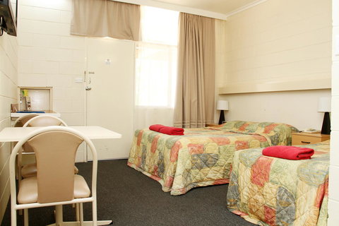 Renmark Motor Inn - Accommodation QLD 18