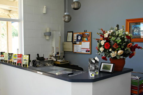 Renmark Motor Inn - Accommodation QLD 10