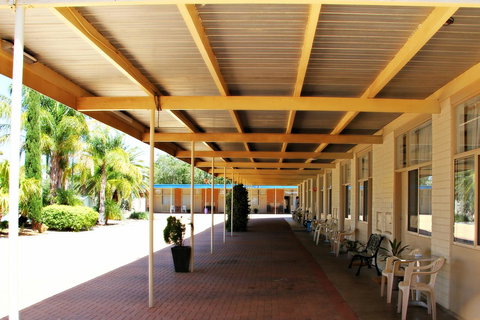 Renmark Motor Inn - Accommodation QLD 5