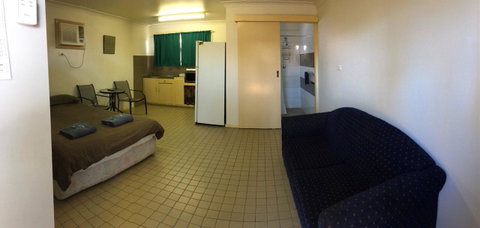 A1Cabins - Accommodation QLD 3