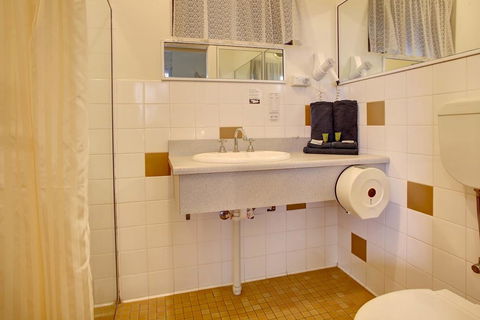 Navigators Motel & Diner - Accommodation QLD 4