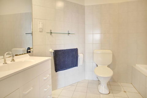 Navigators Motel & Diner - Accommodation QLD 0